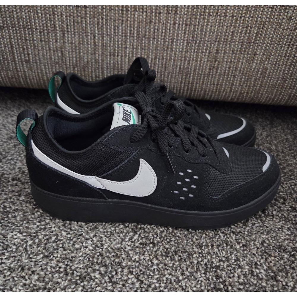 Nike Waffle One Boys Size 6.5Y